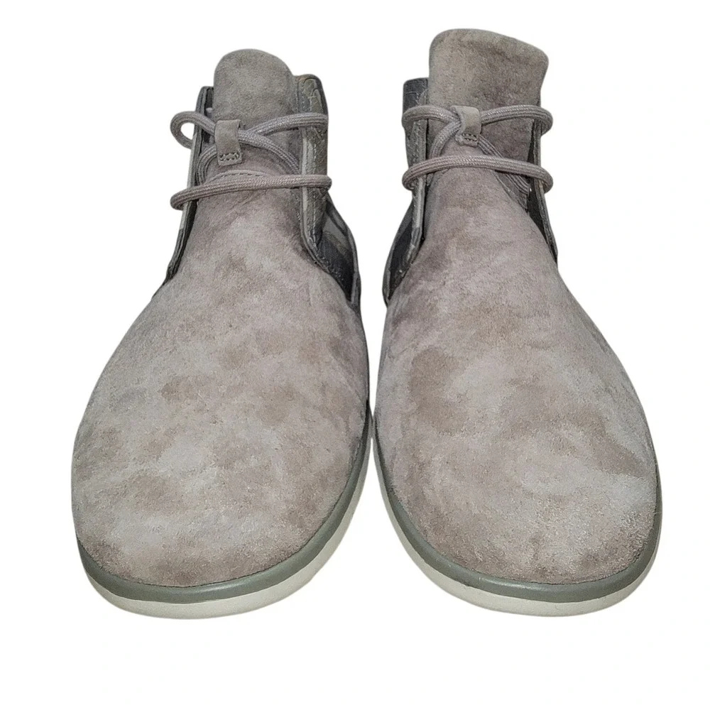 UGG Men's Freamon Camo Suede Chukka Boots Size 11 Camouflage Lace Up Ankle Shoes